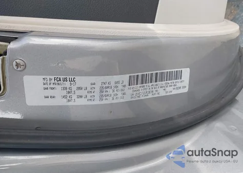 2018 Chrysler Pacifica Touring Plus z USA, uszkodzony, nr VIN 2C4RC1FG3JR126109